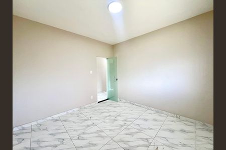 Casa à venda com 490m², 4 quartos e 3 vagas Casa à venda com 490m², 4 quartos e 3 vagasQuarto 1
