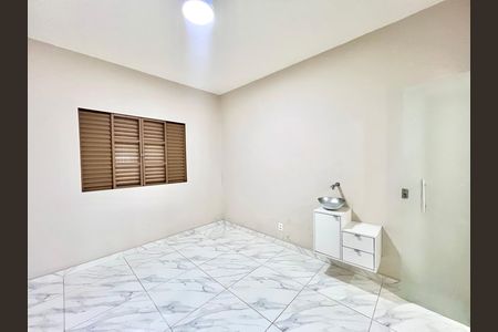 Casa à venda com 490m², 4 quartos e 3 vagas Casa à venda com 490m², 4 quartos e 3 vagasQuarto Suíte