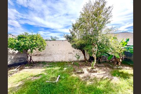 Casa à venda com 490m², 4 quartos e 3 vagas Casa à venda com 490m², 4 quartos e 3 vagasQuintal