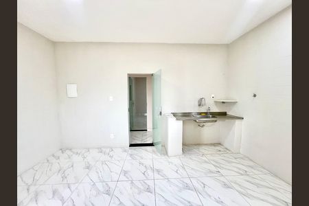 Casa à venda com 490m², 4 quartos e 3 vagas Casa à venda com 490m², 4 quartos e 3 vagasCozinha