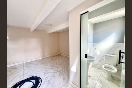 Casa à venda com 490m², 4 quartos e 3 vagas Casa à venda com 490m², 4 quartos e 3 vagasQuarto Suíte