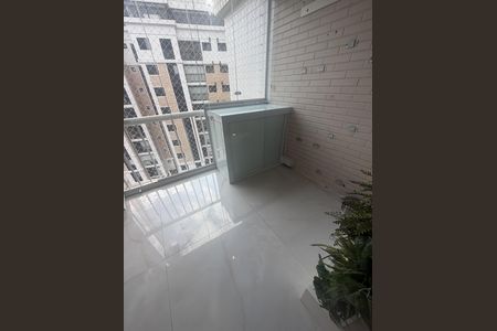 Apartamento à venda com 87m², 2 quartos e 2 vagasVaranda