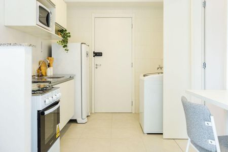 Cozinha de apartamento à venda com 1 quarto, 28m² em Jardim Caravelas, São Paulo