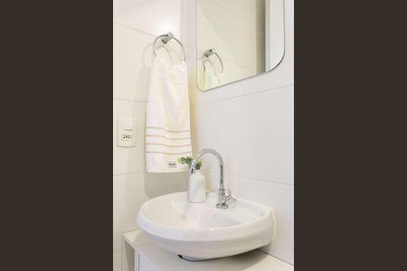 Banheiro de apartamento à venda com 1 quarto, 28m² em Jardim Caravelas, São Paulo