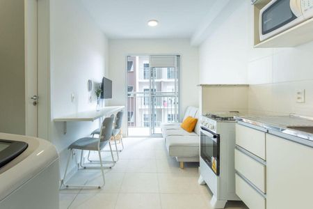 Cozinha de apartamento à venda com 1 quarto, 28m² em Jardim Caravelas, São Paulo