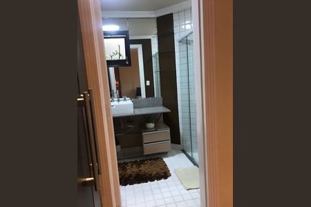 Apartamento para alugar com 237m², 3 quartos e 3 vagas Apartamento para alugar com 237m², 3 quartos e 3 vagasBanheiro