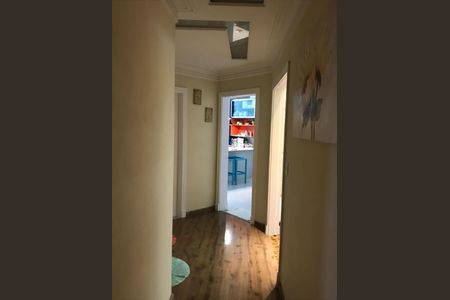 Apartamento para alugar com 237m², 3 quartos e 3 vagas Apartamento para alugar com 237m², 3 quartos e 3 vagasCorredor