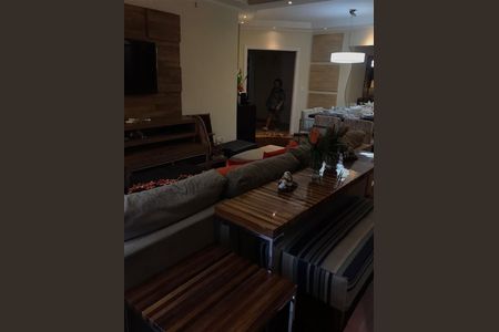 Apartamento para alugar com 237m², 3 quartos e 3 vagas Apartamento para alugar com 237m², 3 quartos e 3 vagasSala