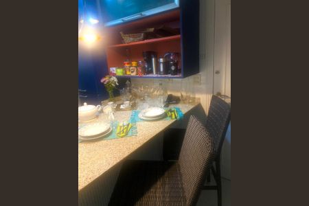 Apartamento para alugar com 237m², 3 quartos e 3 vagas Apartamento para alugar com 237m², 3 quartos e 3 vagasSala