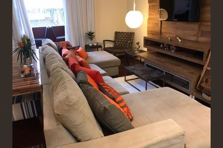 Apartamento para alugar com 237m², 3 quartos e 3 vagas Apartamento para alugar com 237m², 3 quartos e 3 vagasSala