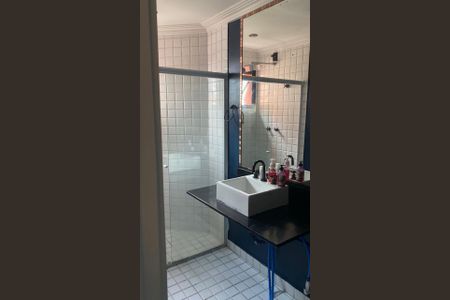Apartamento para alugar com 237m², 3 quartos e 3 vagas Apartamento para alugar com 237m², 3 quartos e 3 vagasBanheiro