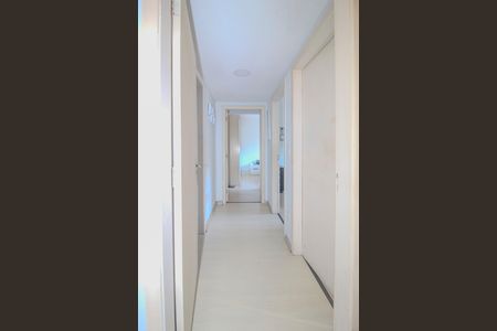 Apartamento à venda com 94m², 3 quartos e 1 vagaCorredor