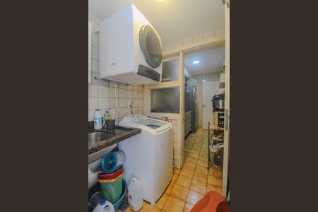 Apartamento à venda com 94m², 3 quartos e 1 vagaÁrea de Serviço