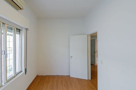Casa para alugar com 240m², 4 quartos e 3 vagas Casa para alugar com 240m², 4 quartos e 3 vagasQuarto 01