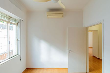 Casa para alugar com 240m², 4 quartos e 3 vagas Casa para alugar com 240m², 4 quartos e 3 vagasQuarto 03