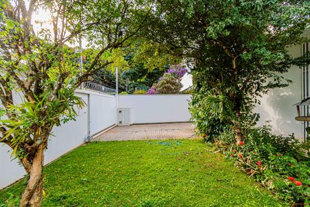 Casa para alugar com 240m², 4 quartos e 3 vagas Casa para alugar com 240m², 4 quartos e 3 vagasGaragem/Jardim