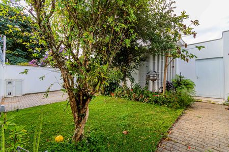 Casa para alugar com 240m², 4 quartos e 3 vagas Casa para alugar com 240m², 4 quartos e 3 vagasGaragem/Jardim