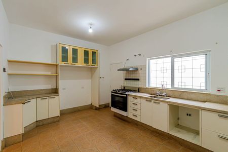 Casa para alugar com 240m², 4 quartos e 3 vagas Casa para alugar com 240m², 4 quartos e 3 vagasCozinha