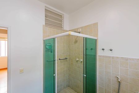 Casa para alugar com 240m², 4 quartos e 3 vagas Casa para alugar com 240m², 4 quartos e 3 vagasSuite - Banheiro