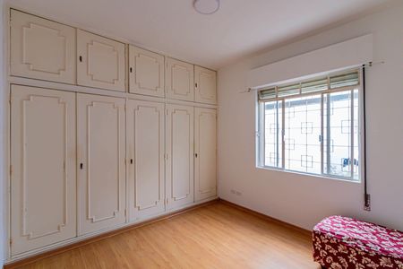 Casa para alugar com 240m², 4 quartos e 3 vagas Casa para alugar com 240m², 4 quartos e 3 vagasSuite