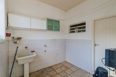 Casa para alugar com 240m², 4 quartos e 3 vagas Casa para alugar com 240m², 4 quartos e 3 vagasLavanderia