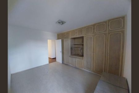 Casa para alugar com 3 quartos, 330m² em Vila Sonia, São Paulo
