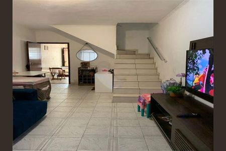Casa à venda com 2 quartos, 127m² em Vila Nivi, São Paulo