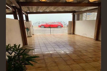 Casa à venda com 2 quartos, 127m² em Vila Nivi, São Paulo