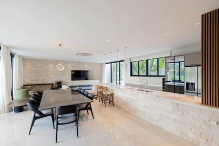 Casa à venda com 4 quartos, 415m² em Residencial Tambore III, Santana de Parnaíba