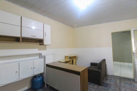 Casa para alugar com 1 quarto, 50m² em Fazenda da Juta, São Paulo