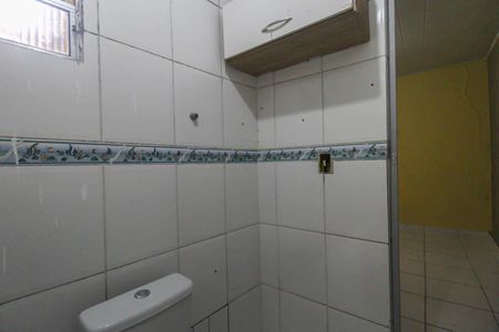 Banheiro da Suíte de casa para alugar com 1 quarto, 50m² em Fazenda da Juta, São Paulo