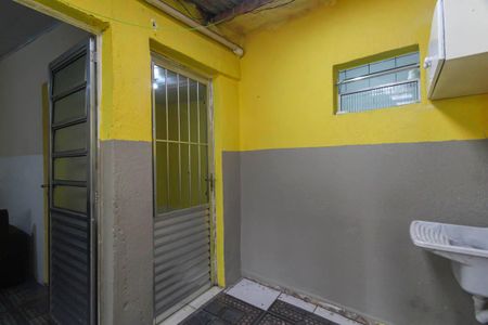 Casa para alugar com 50m², 1 quarto e sem vagaÁrea de Serviço