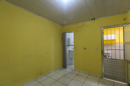 Quarto  de casa para alugar com 1 quarto, 50m² em Fazenda da Juta, São Paulo