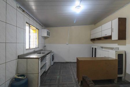 Sala/Cozinha de casa para alugar com 1 quarto, 50m² em Fazenda da Juta, São Paulo