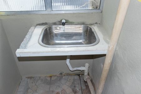 Casa para alugar com 50m², 1 quarto e sem vaga
