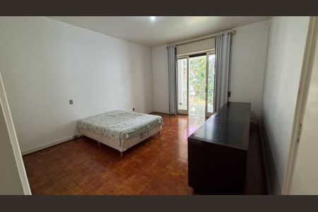 Casa à venda com 540m², 5 quartos e 15 vagas