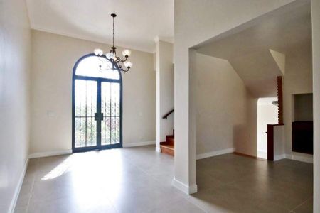 Casa à venda com 4 quartos, 575m² em Residencial Nove (Alphaville), Santana de Parnaíba