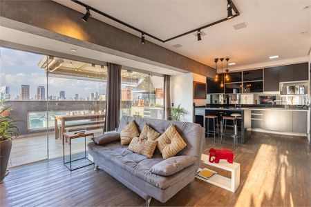 Apartamento à venda com 94m², 1 quarto e 2 vagas