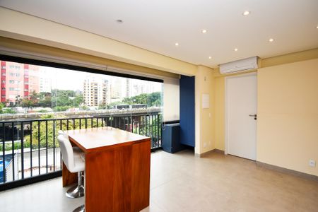 entrada de kitnet/studio para alugar com 1 quarto, 38m² em Pinheiros, São Paulo