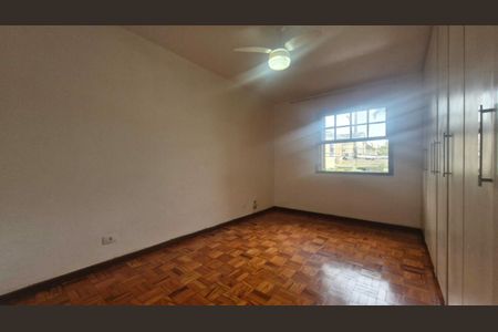 Casa à venda com 3 quartos, 221m² em Chácara Monte Alegre, São Paulo