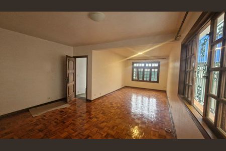 Casa à venda com 3 quartos, 221m² em Chácara Monte Alegre, São Paulo