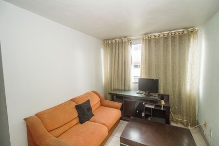 Sala de apartamento para alugar com 2 quartos, 65m² em Realengo, Rio de Janeiro