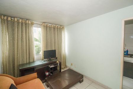 Sala de apartamento para alugar com 2 quartos, 65m² em Realengo, Rio de Janeiro