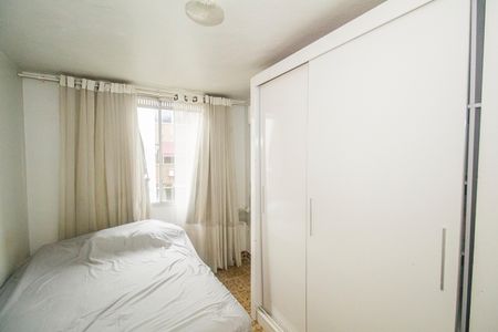 Quarto 1 de apartamento para alugar com 2 quartos, 65m² em Realengo, Rio de Janeiro