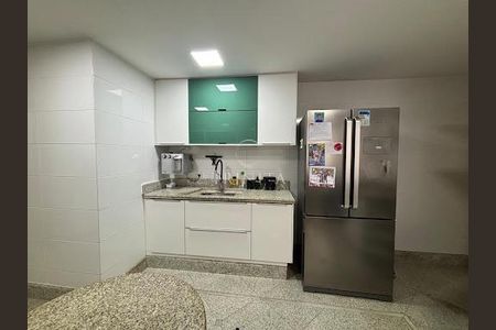 Apartamento à venda com 188m², 3 quartos e 2 vagas