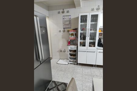 Casa à venda com 145m², 2 quartos e 2 vagas
