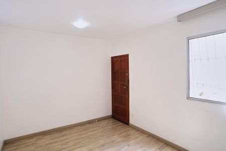 Sala de apartamento para alugar com 2 quartos, 50m² em Santa Efigênia, Belo Horizonte