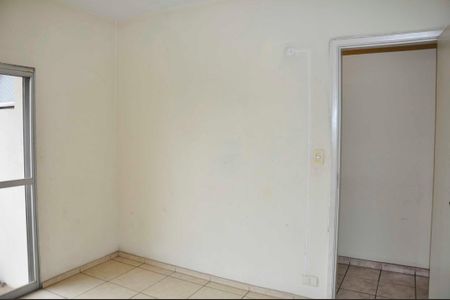 Apartamento para alugar com 76m², 3 quartos e 1 vaga Apartamento para alugar com 76m², 3 quartos e 1 vagaQuarto