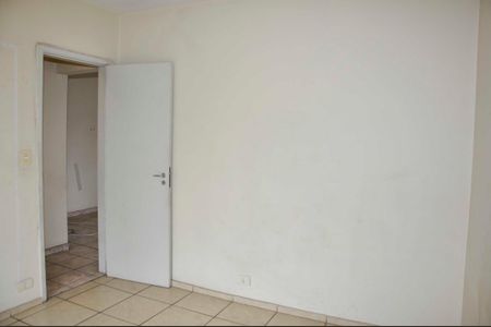Apartamento para alugar com 76m², 3 quartos e 1 vaga Apartamento para alugar com 76m², 3 quartos e 1 vagaQuarto