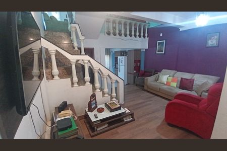Sala de casa de condomínio à venda com 3 quartos, 100m² em Espírito Santo, Porto Alegre